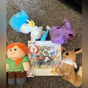 Toy bundle *comes with what you see*